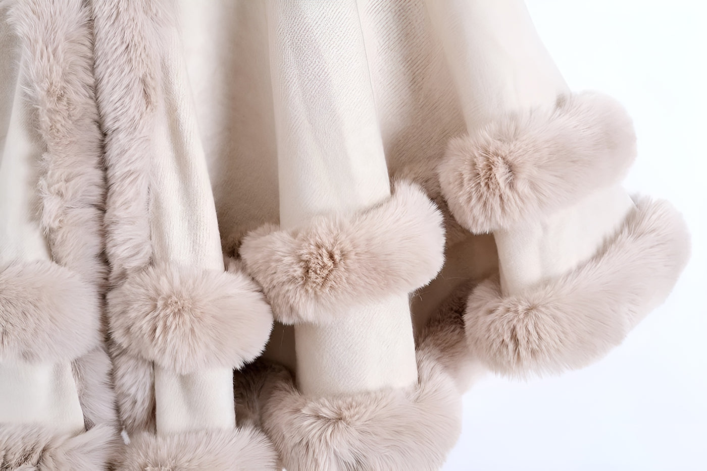 NELLA™ | Poncho Invernale Comfy & di Lusso